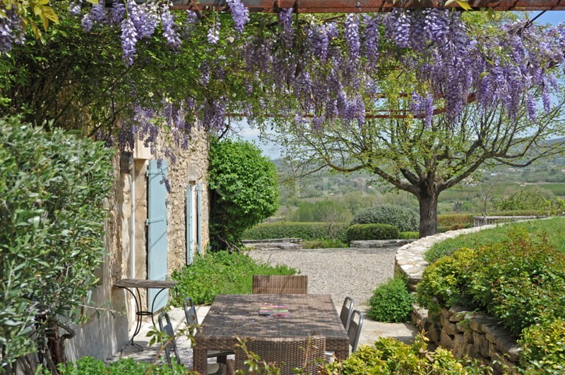 Beautiful farmhouse in the Luberon