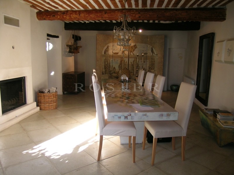 For sale in Luberon, rare and esquisite XVIIIth century silk worm fam, with courtyard, swimming pool