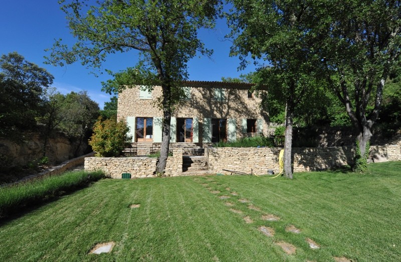 House for sale near Gordes and the Luberon area