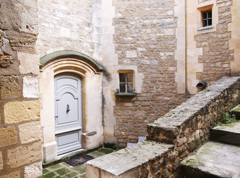 Luberon, for sale, superb stone village house with garden, swimming pool, views on the provençal countryside