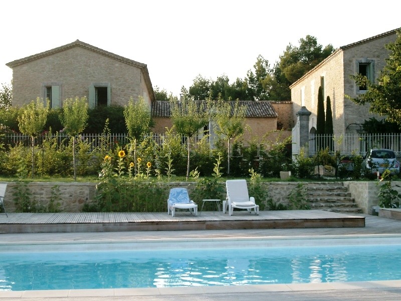 Near Isle sur la Sorgue in Provence, for sale, an authentic restored property a former vineyard currently a large B&B