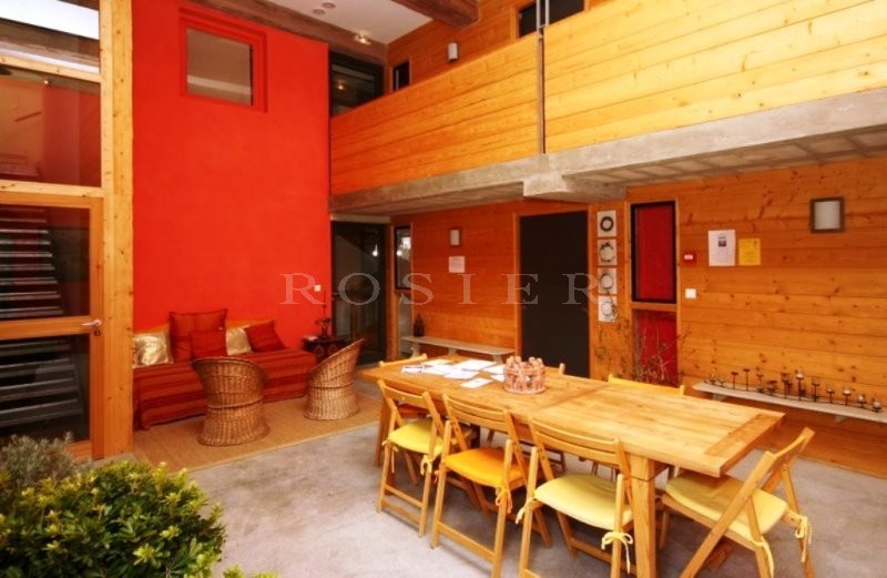 Near Isle sur la Sorgue in Provence, for sale, an authentic restored property a former vineyard currently a large B&B