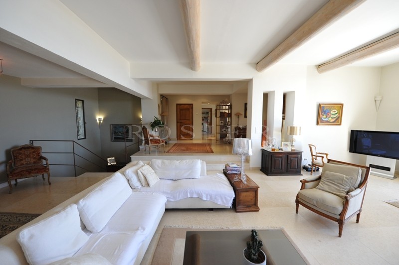 For sale in the golden triangle of Luberon, stone house in the hills with swimming pool on a terrace, breathtaking views facing South