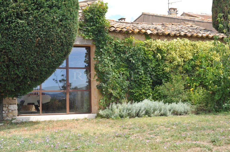 Hamlet House in the Luberon with a bassin style pool and a fitted pool house