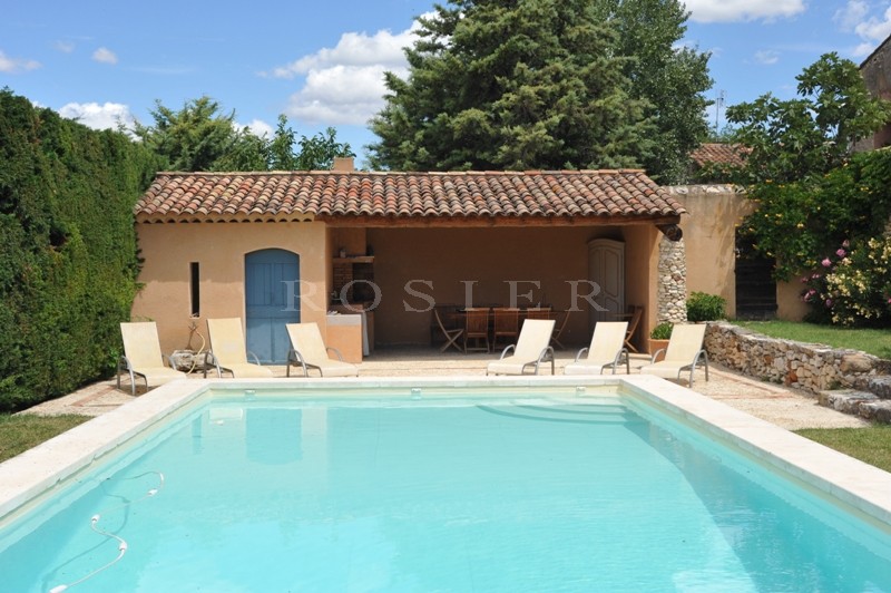 Hamlet House in the Luberon with a bassin style pool and a fitted pool house