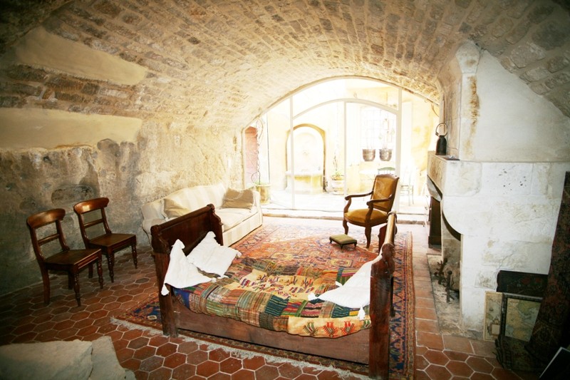 In the Luberon, at the heart of a highly saught after village: a charming 17th century property.