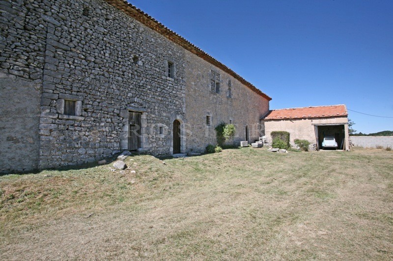 For sale, in Luberon, XVth century fortified farm with over 140 hectares of land 