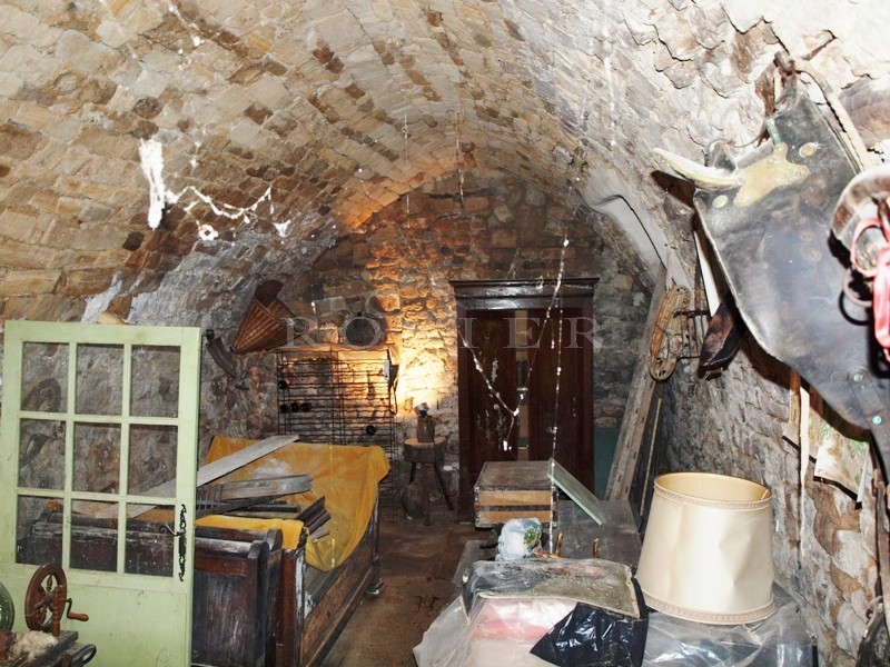 Provence, South Luberon, for sale, a  traditional XVIIth century village house with terrace and small garden in the heart of a delightful village.