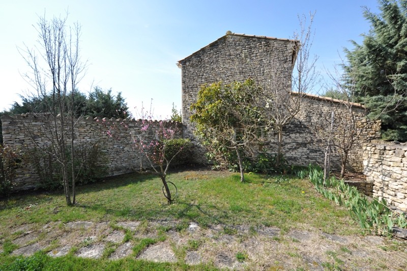 Two rooms house with swimming pool in Luberon