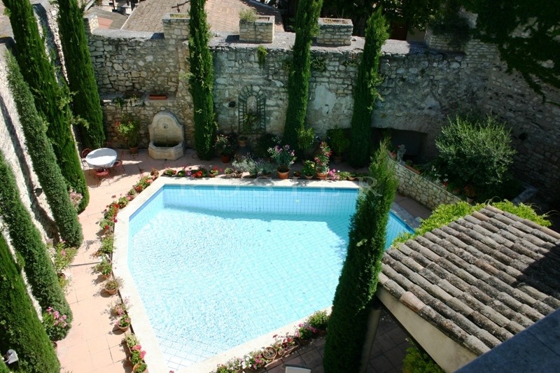 Rosier have sole agency on this imposing mansion for sale