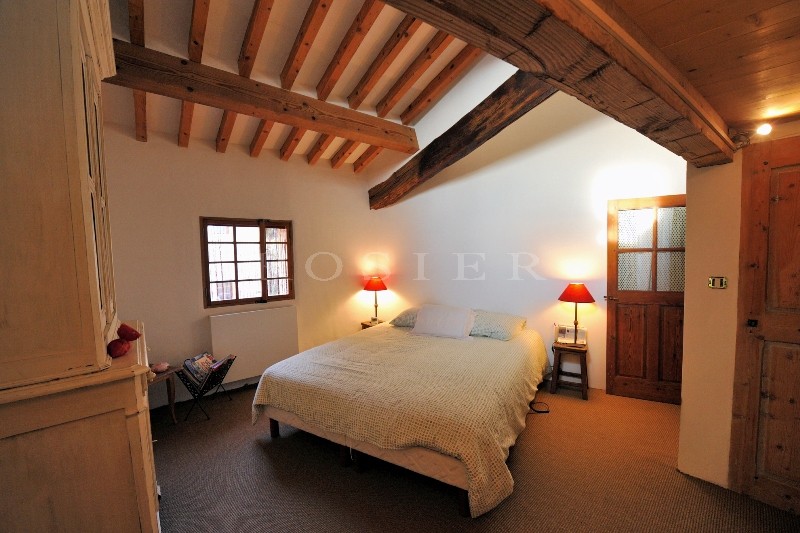 In a medieval village of the Luberon, for sale, a XIIth century property offering exceptional panoramic views