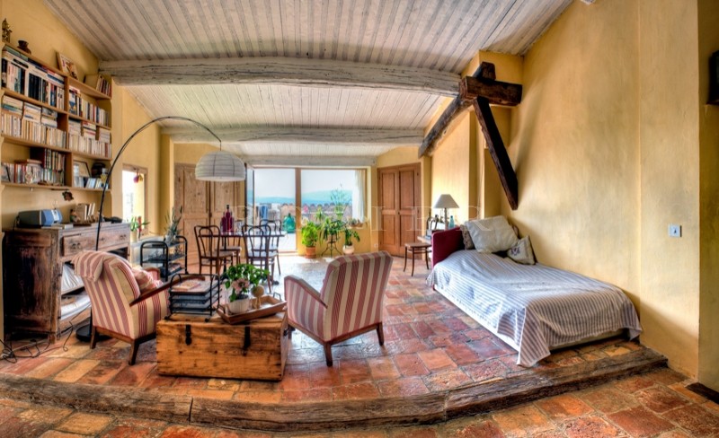 In a medieval village of the Luberon, for sale, a XIIth century property offering exceptional panoramic views