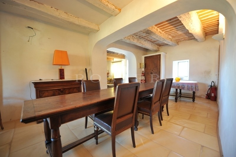 In the Natural Park of the Luberon, for sale, exceptional renovated farmhouse on more than 150 hectares