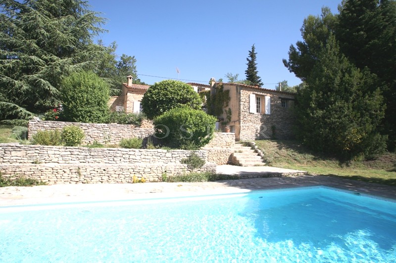 For sale, stone house with views over the Luberon mountain, nested in the heart of the monts de Vaucluse, 