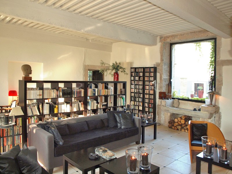 For sale, between the Drôme Provencale et Comtat Venaissin, a luxurious property perfectly combining the authenticity of the past with modern day comforts