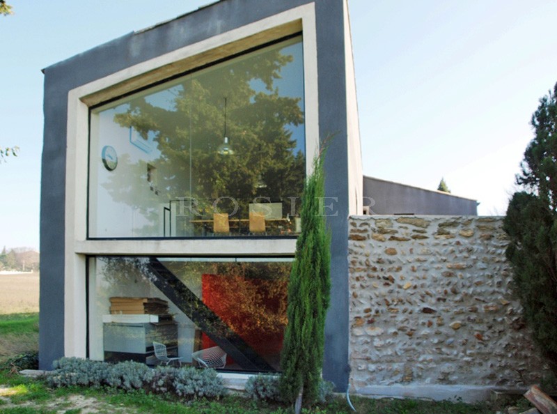 For sale, between the Drôme Provencale et Comtat Venaissin, a luxurious property perfectly combining the authenticity of the past with modern day comforts