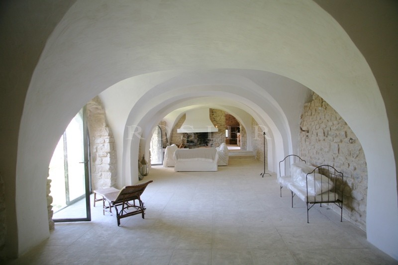 For sale, restored XVIth century farmhouse situated in the Ventoux mountains, at the entrance to the Luberon.