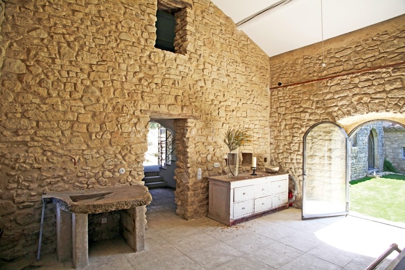 For sale, restored XVIth century farmhouse situated in the Ventoux mountains, at the entrance to the Luberon.