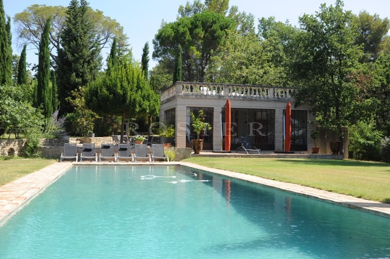 For sale, a sumptuous property of approx. 850 m² living space comprising a beautiful country house and outbuildings on over 9 hectares (22 acres) of land.