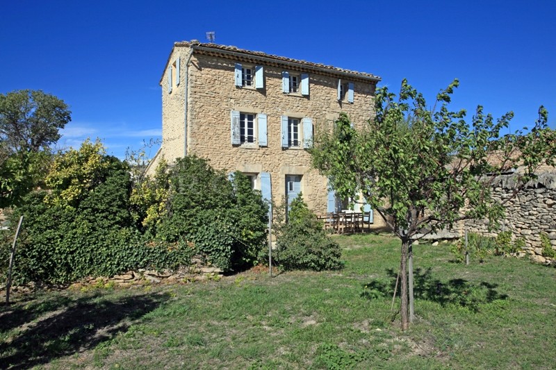 Village House in the Luberon with pool