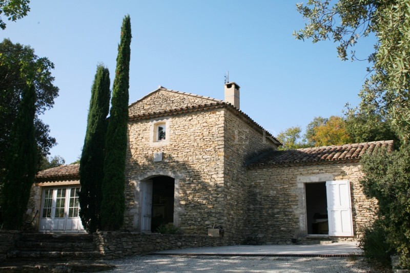 In the Luberon: just a few minutes walk from one of the most beautiful and saught-after villages in France, a superb property for sale by Rosier in Gordes.