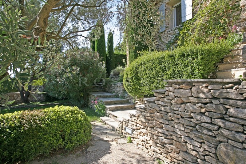 Gordes, for sale, stone house for sale offering unobstructed views of the valley and the Luberon.