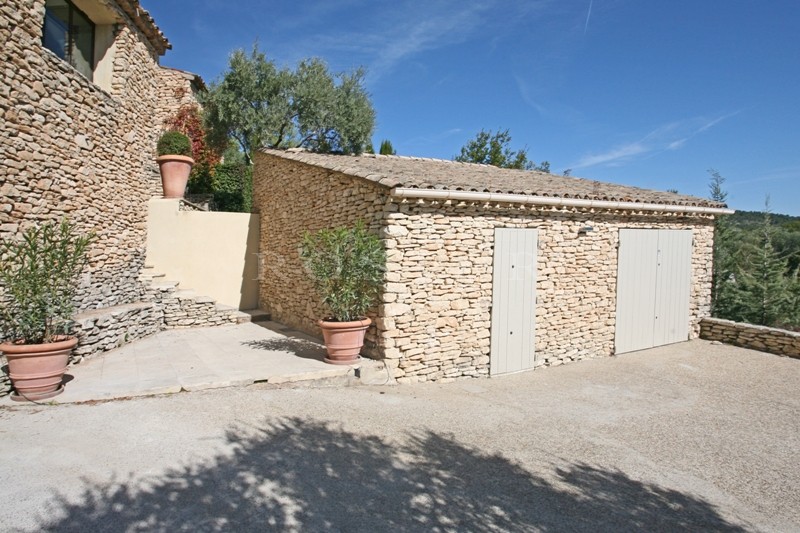 Gordes, for sale, stone house for sale offering unobstructed views of the valley and the Luberon.