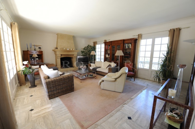 For sale, family home with swimming pool on 4.5 acres of land, close to a superb provencal village with shops.