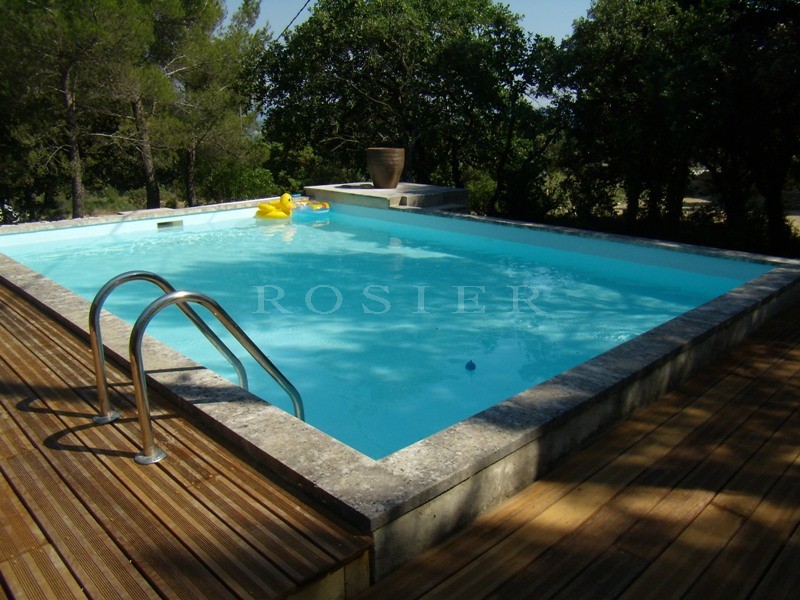 In Luberon, near Gordes, for sale, great location, stone house, facing South,  with swimming pool and views on the valley 