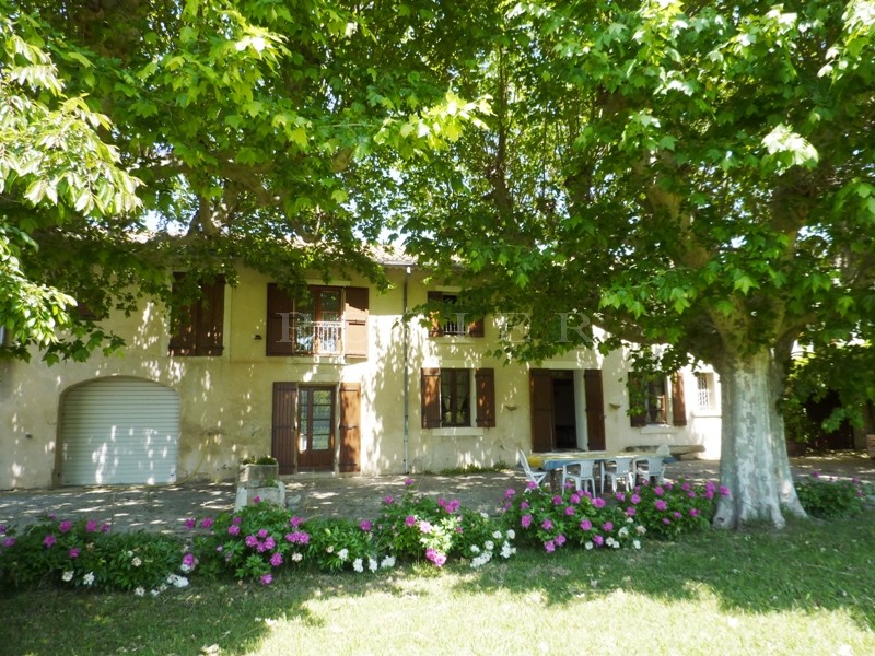 In Luberon, for sale, very rare former water mill, renovated, plenty charm, to refurbish 