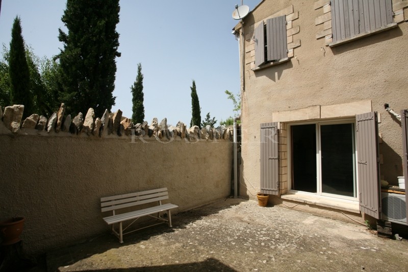 Gordes, for sale, lovely location for this stone house with sunny terrace on the Luberon and garden. 