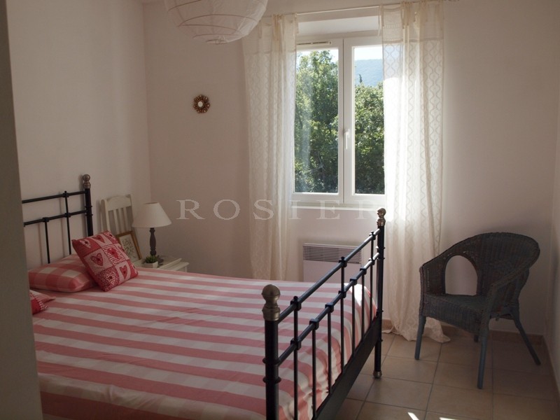 Near the hilltop village of Lacoste, for sale, contemporary of 6 main rooms, with a beautiful terraces, landscaped garden and heated swimming pool.
