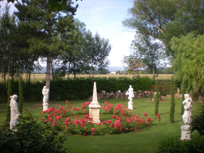 For sale in Luberon by ROSIER, authentic renovated provençal farmhouse with a large terrace, a swimming pool on a 7 900 m² park