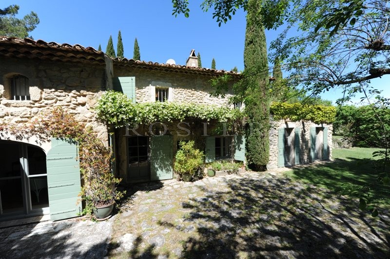 For sale, in the golden triangle of the Luberon, authentic farmhouse on a superb landscape land