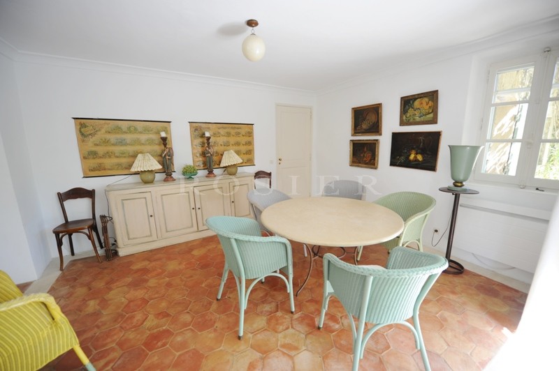 For sale, in the golden triangle of the Luberon, authentic farmhouse on a superb landscape land