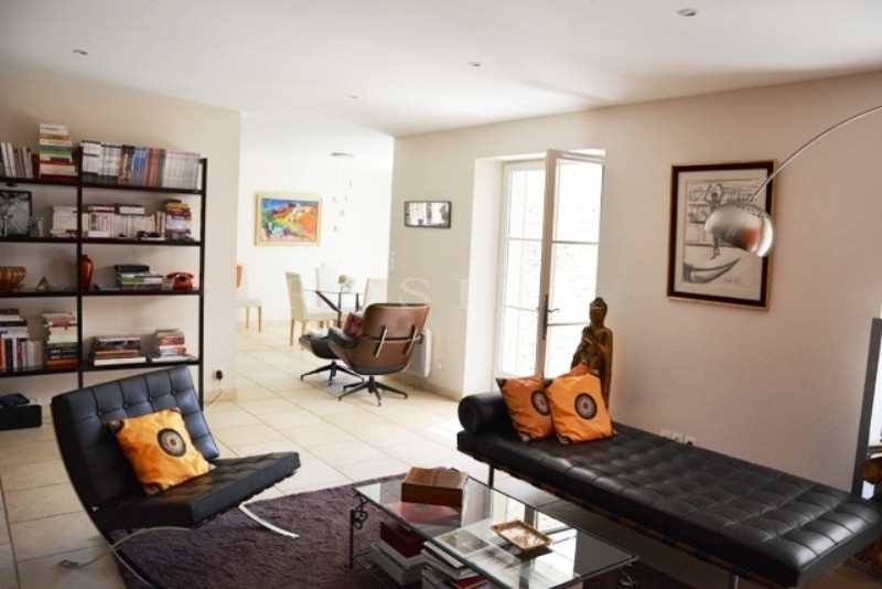 In, for sale, traditional provençale house with swimming pool, terrace in a superb park of 2 300 m²