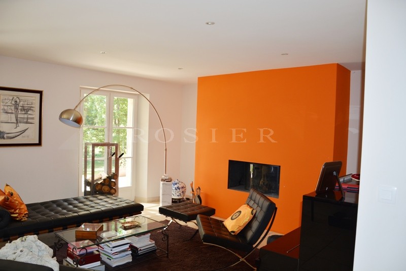 In, for sale, traditional provençale house with swimming pool, terrace in a superb park of 2 300 m²