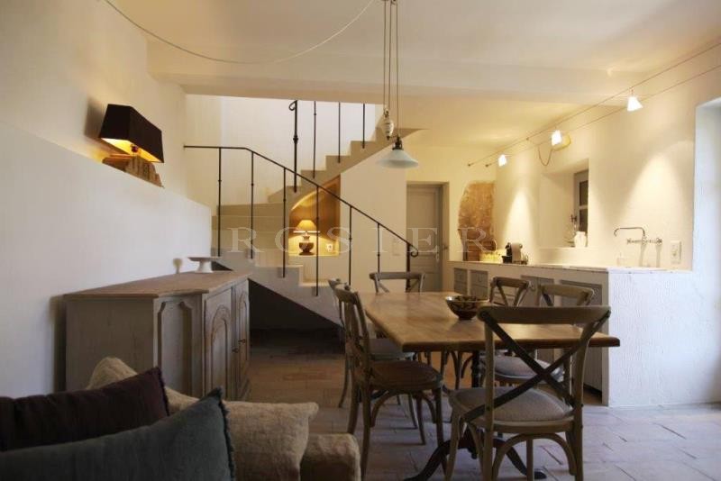 For sale, in Gordes, in a hamlet; beautiful old stone house, with terraces, garden and swimming pool
