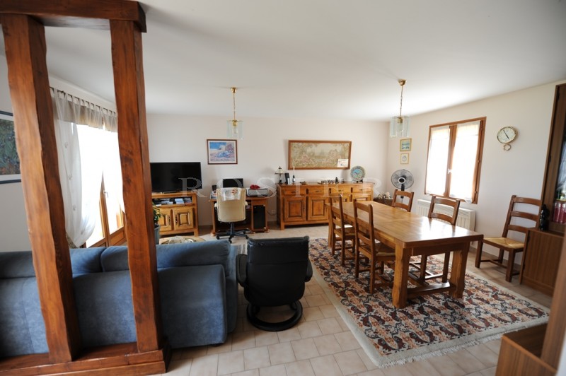 Charming Villa with views of the countryside
