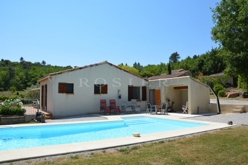 Charming Villa with views of the countryside