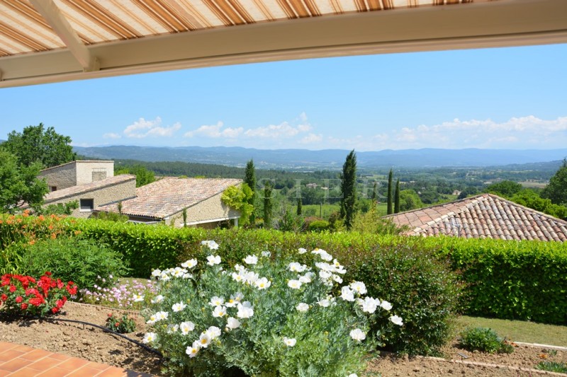 Charming Villa with views of the countryside