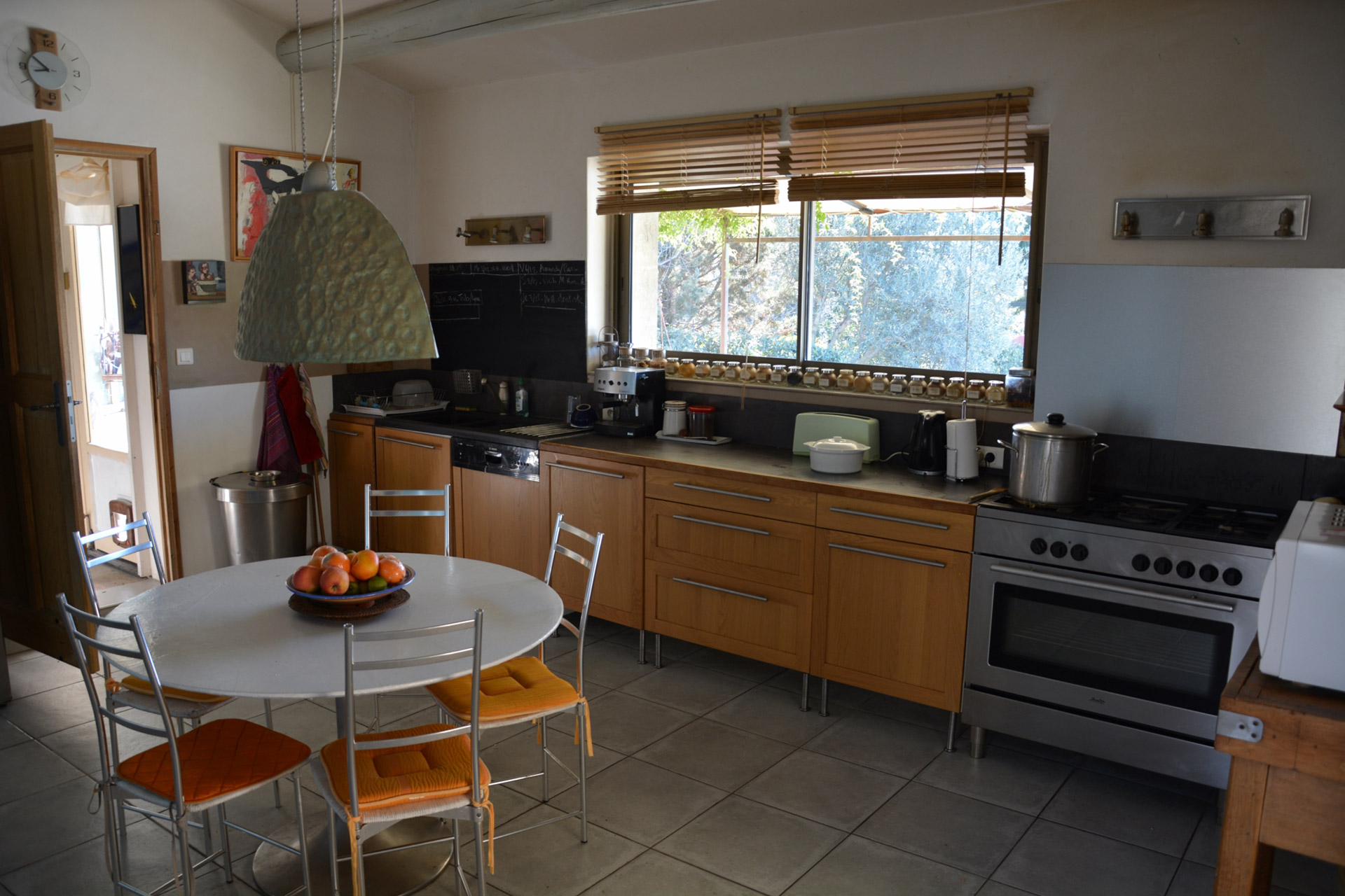 Luberon - Village house with views. 