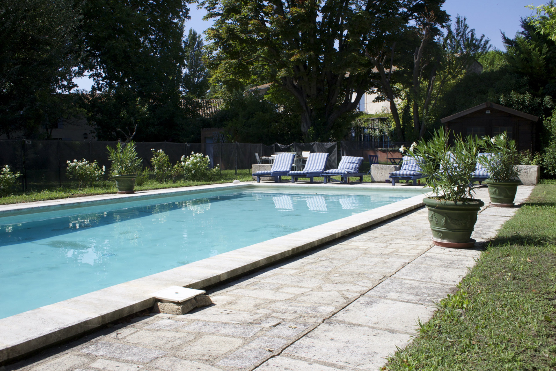 Mas rénové avec piscine à vendre aux portes du Luberon