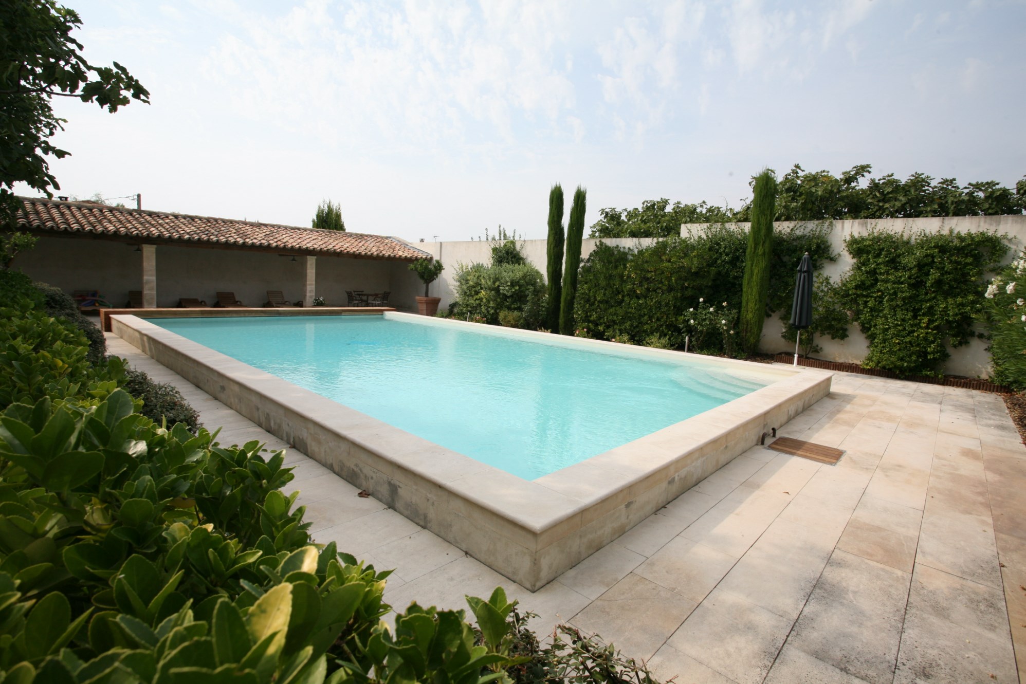 Close to St Remy de Provence, for sale, exclusive stone farmhouse with garden, swimming pool and pool house