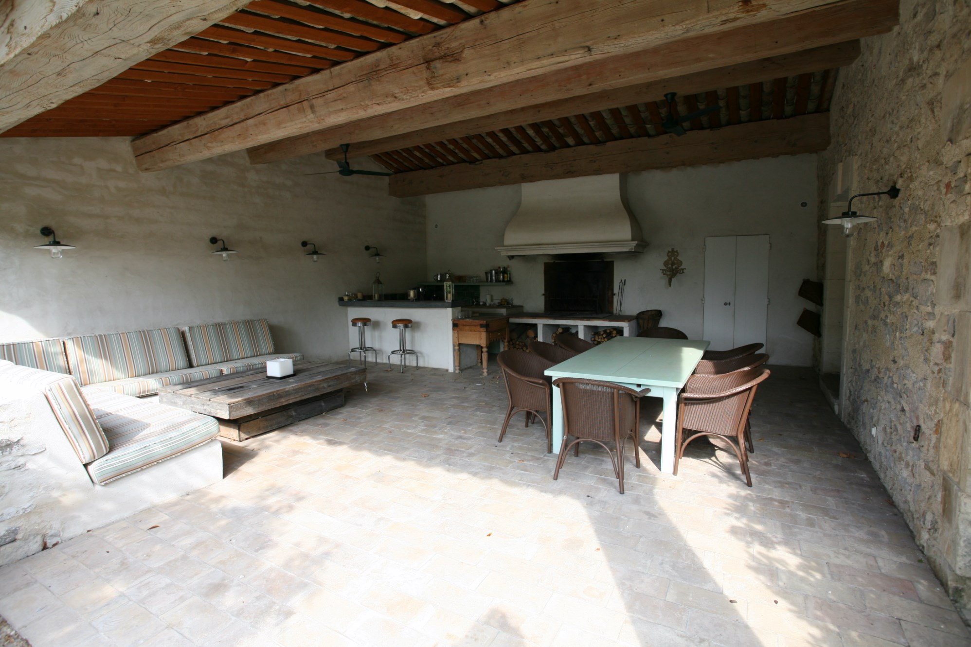 Close to St Remy de Provence, for sale, exclusive stone farmhouse with garden, swimming pool and pool house