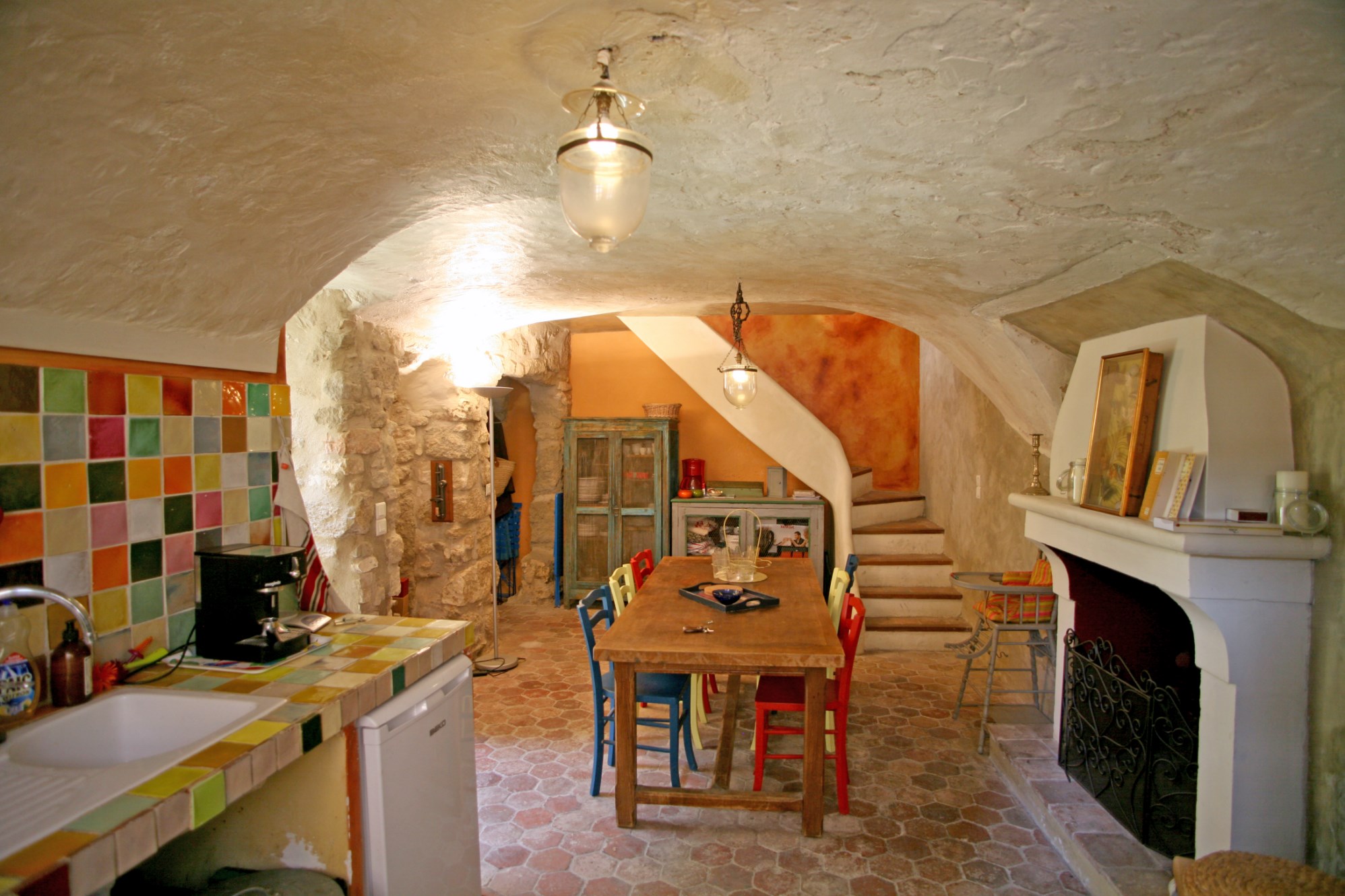 For sale in Provence, in Luberon, in a famous hilltop village, superb XVIIth century village house with patio and terrace. 