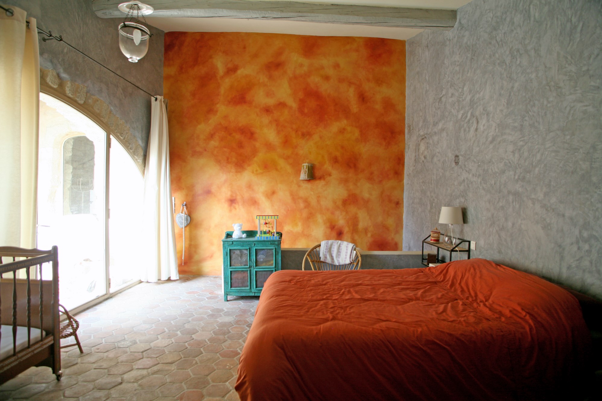 For sale in Provence, in Luberon, in a famous hilltop village, superb XVIIth century village house with patio and terrace. 