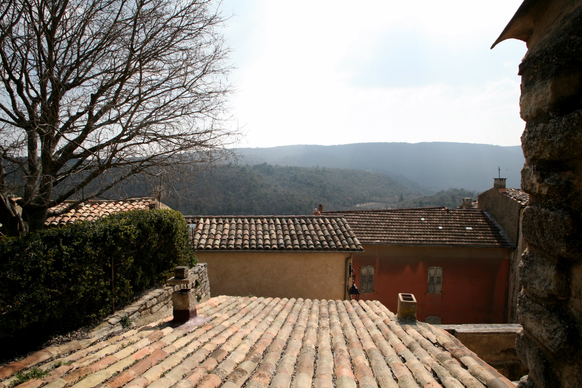 For sale in Provence, in Luberon, in a famous hilltop village, superb XVIIth century village house with patio and terrace. 