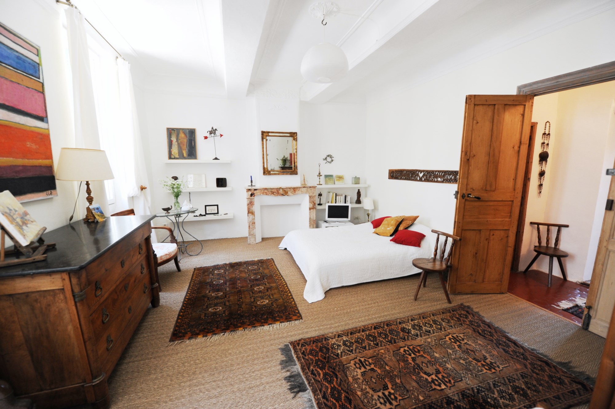 Luberon, Bonnieux, for sale, lovely bourgeoise house with a view on Gordes and Lacoste