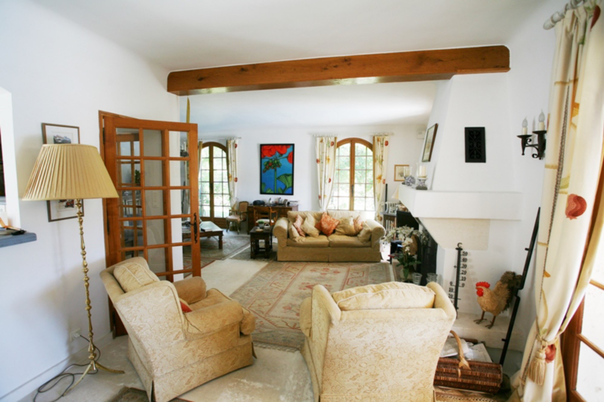 For sale, provencal property with pool and terrace overlooking a vineyard, countryside and facing the Luberon